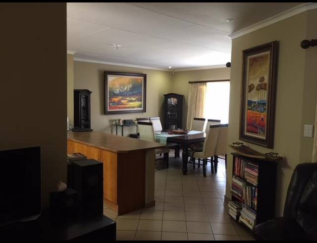 4 BEDROOM HOUSE TO LET IN SAFARI GARDENS